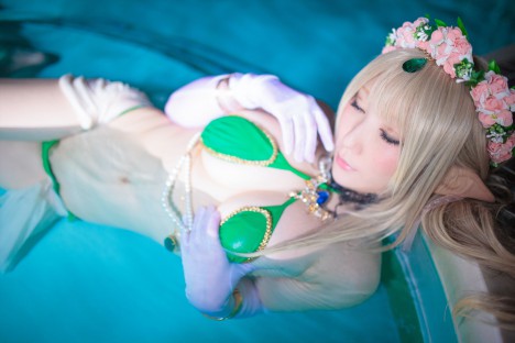 Skimpy-Elf-Cosplay-by-Saku-71-468x312