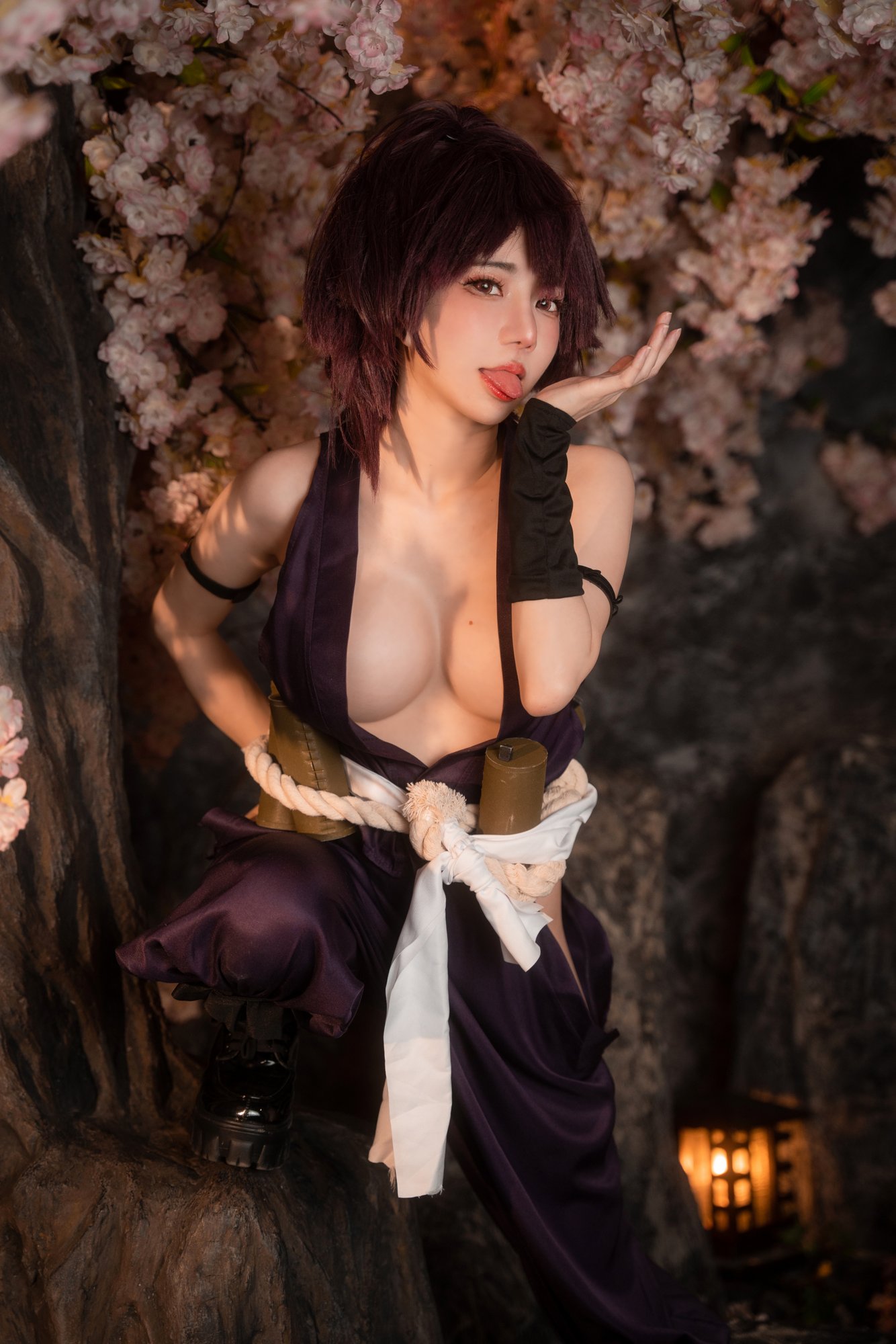 Sally Dorasnow - Yuzuriha Sally Dorasnow - Yuzuriha