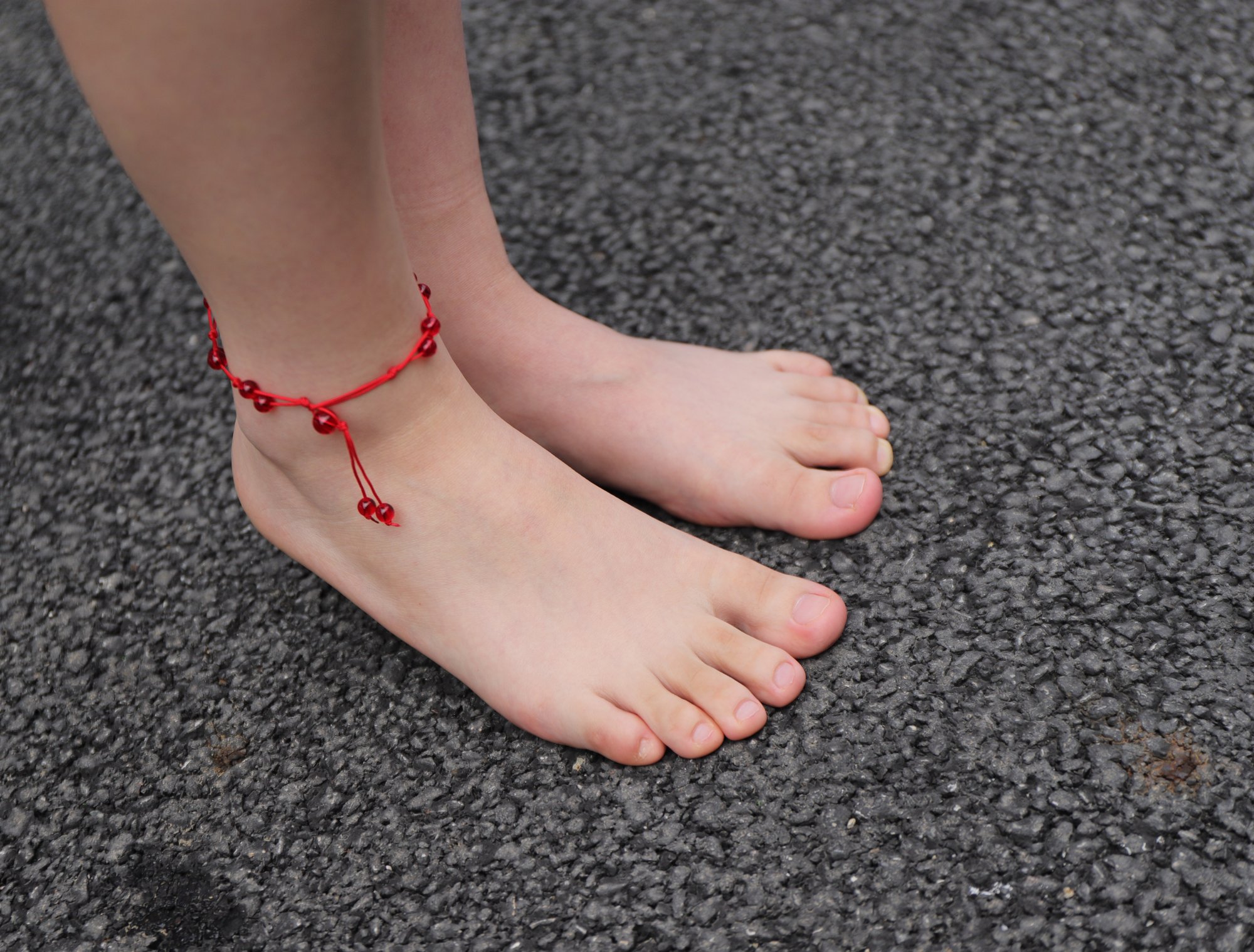 [Pary学生模拍] NO.008 新模琳琳从运动鞋里拿出来的原味小白脚 A